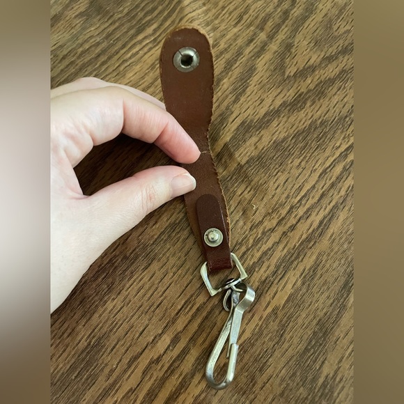 Brown Leather Key Strap- Key Ring- Silver coloring - Picture 2 of 6